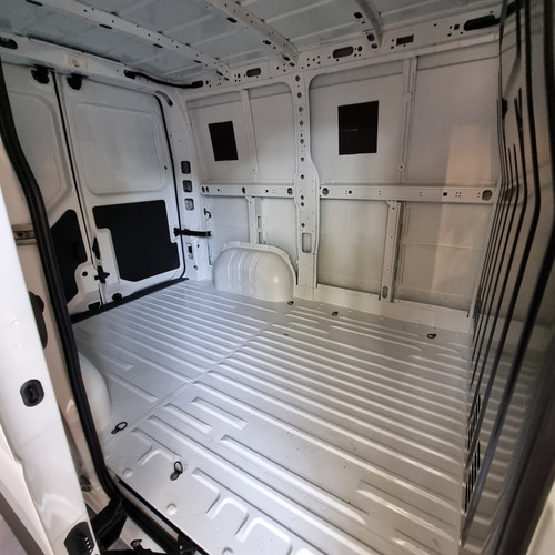 Renault Master 2.3 L1h1 2025