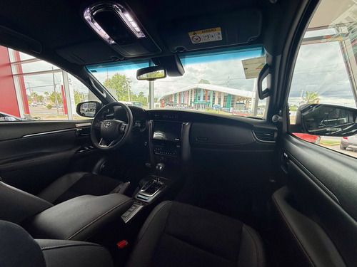 Toyota SW4 2.8 Tdi Gr-s 4x4 7as 6at 2026