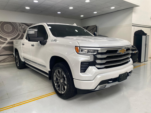 Chevrolet Silverado 5.3 V8 High Country 2026