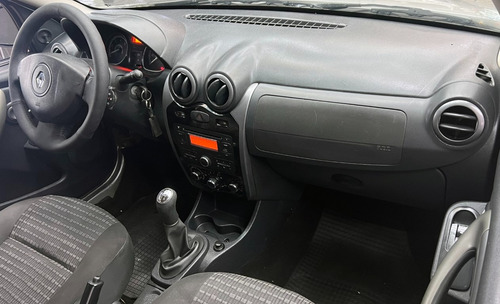 Renault Sandero 1.6 Confort 2011