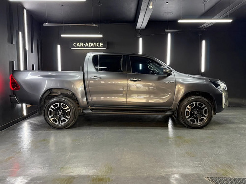 Toyota Hilux 2.8 TDI 4X2 DC SRX AT6 L21 2022