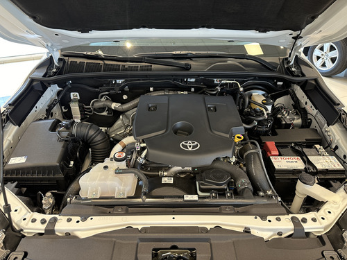 Toyota SW4 2.8 Tdi Gr-s 4x4 7as 6at 2025