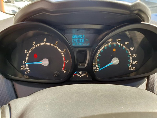 Ford Fiesta Kinetic Design 1.6 Se Powershift 120cv 2017