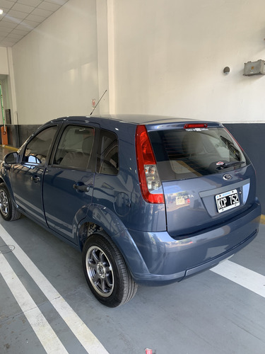 Ford Fiesta Ambiente Plus MP3 2011