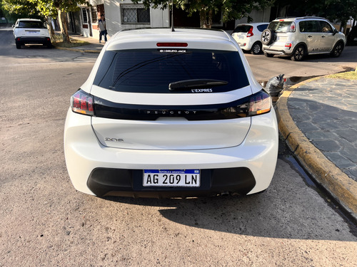 Peugeot 208 1.6 Active Pack 2024