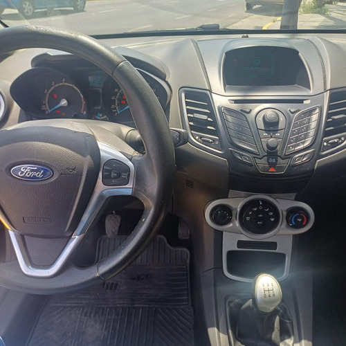 Ford Fiesta Kinetic 1.6 Se 120cv 2014