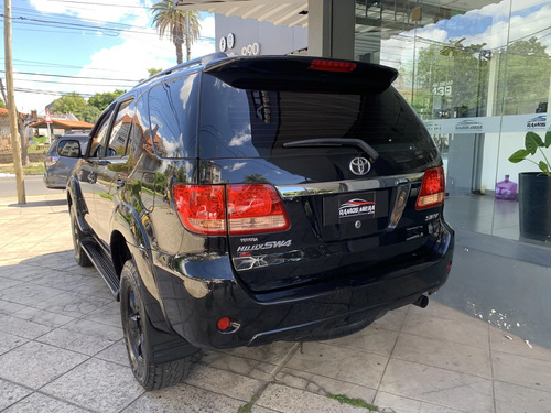 Toyota Hilux SW4 3.0 Srv Cuero At 4X4 2006