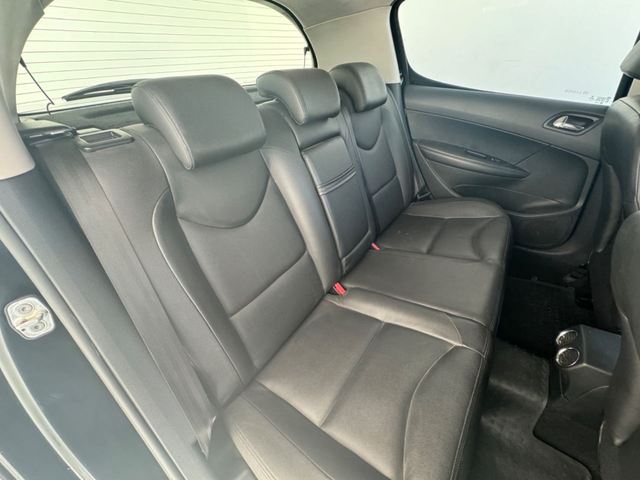 Peugeot 308 1.6 Hdi Feline 2015