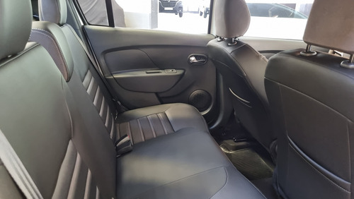 Renault Logan 1.6 16v Intense 2025