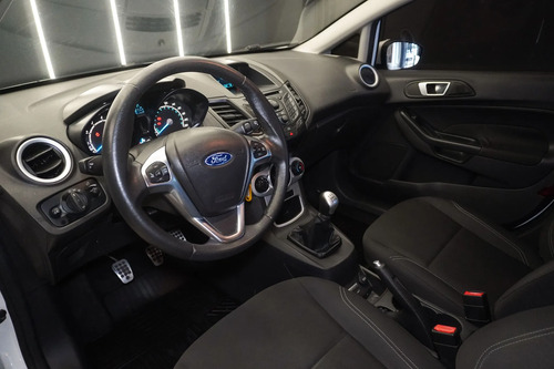 Ford Fiesta Kinetic 1.6 Se 120cv 2015