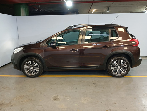 Peugeot 2008 1.6 Feline 2020