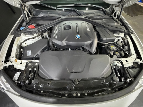 BMW 320 I SEDAN SPORTLINE L18 2018