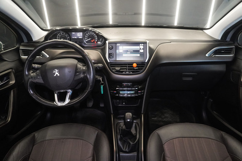 Peugeot 2008 1.6 Feline 2017