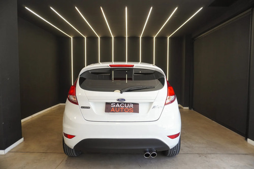 Ford Fiesta Kinetic 1.6 Se 120cv 2015