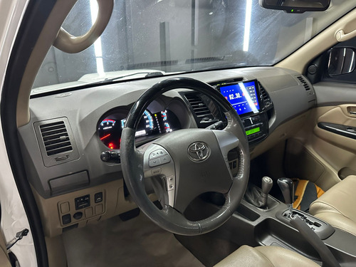 Toyota SW4 TDI SRV CUERO AT L12 2013