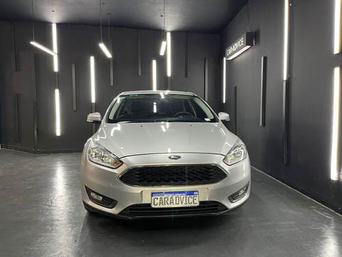 Ford Focus 1.6 S 5P L14 2015
