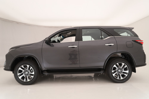 Toyota SW4 2.8 Srx 204Cv 4X4 7As At 2025