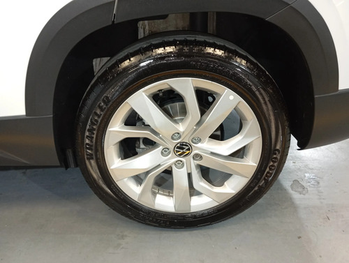 Volkswagen Taos 1.4 250 Tsi Comfortline At L/24 2025