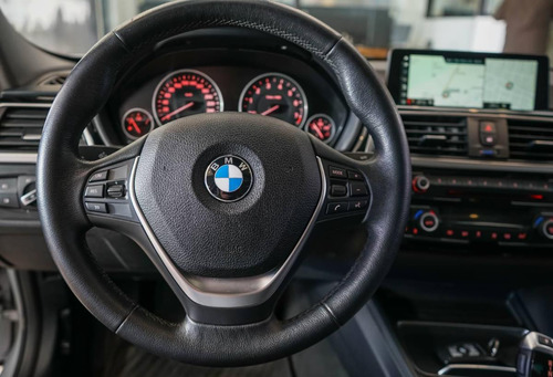 BMW Serie 3 2.0 320i Sedan Sportline 2018