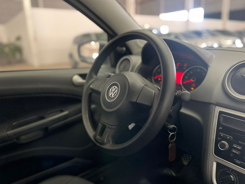 Volkswagen Voyage 1.6 Trenline 101cv 2016