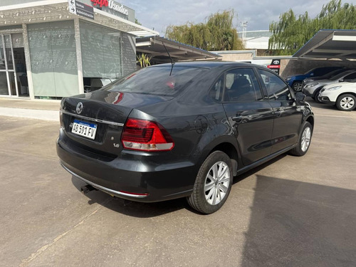Volkswagen Polo 1.6 Com 4p L16 2017