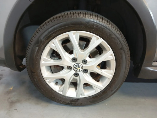 Volkswagen Suran 1.6 Highline L/15 2015