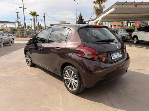 Peugeot 208 1.6 5p Feline 2020