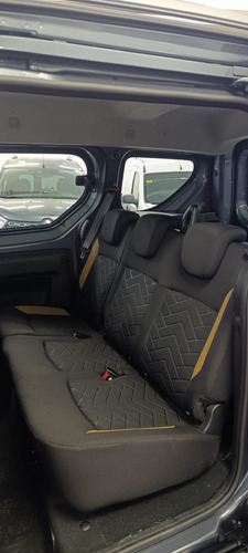 Renault Kangoo Ii 1.6 Sce Stepway 2025