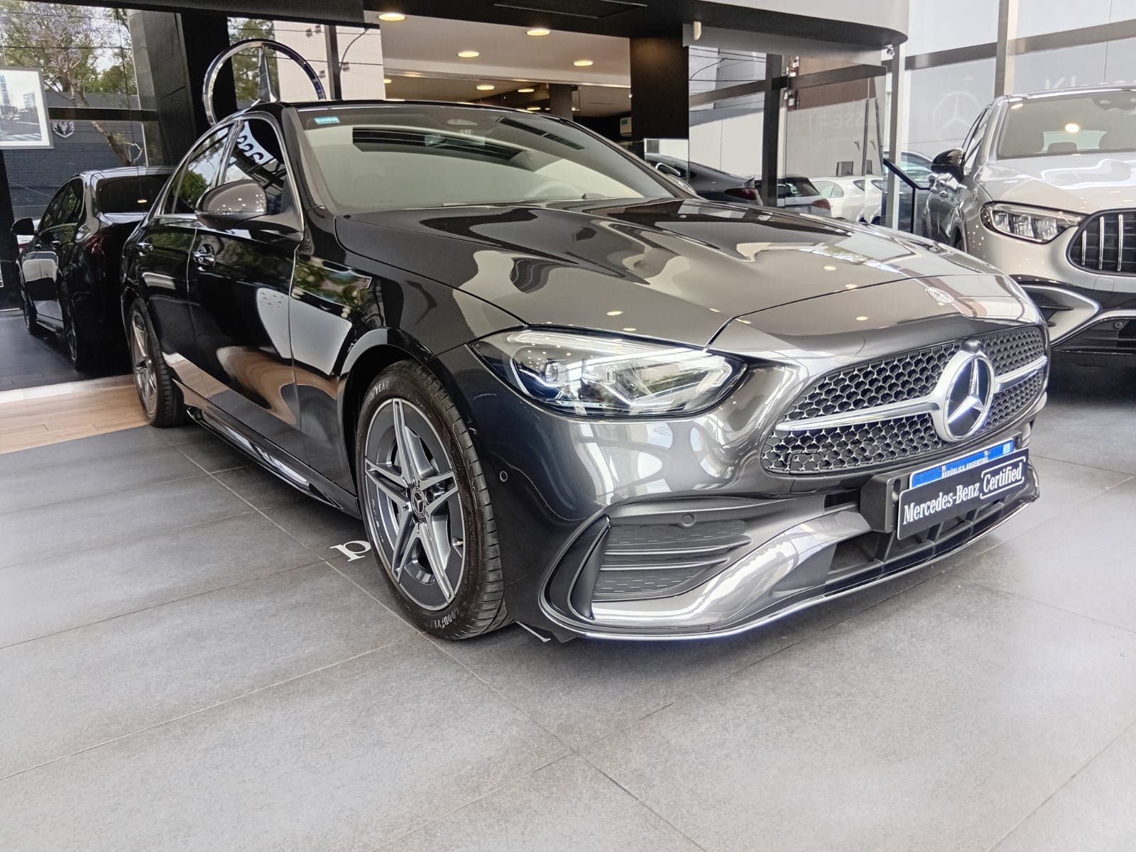 Mercedes-Benz C300 2.0 AMG line Sedan 258Cv 2025