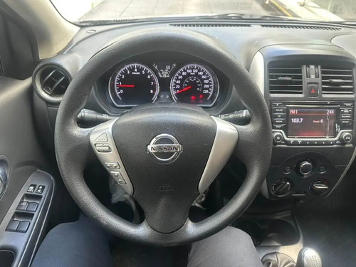 Nissan Versa 1.6 Advance Mt 2017