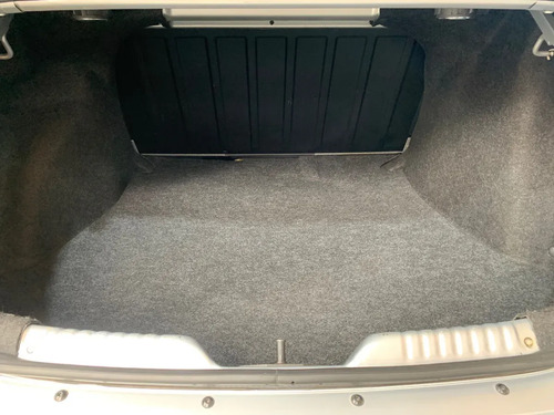 Volkswagen Voyage 1.6 Comfortline 101cv Abcp Abs 2013