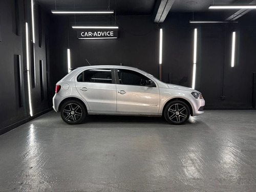 Volkswagen Gol 1.6 TREND SPORTLINE 5P L15 2016