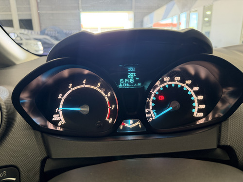 Ford Fiesta Kinetic 1.6 S Plus 120cv 2015