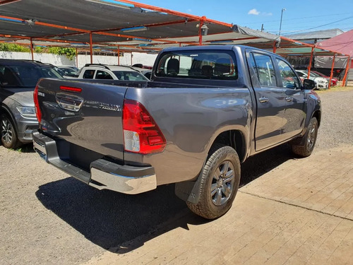 Toyota Hilux Pick-Up 2.4 Cd Sr 150Cv 4X2 At 2026