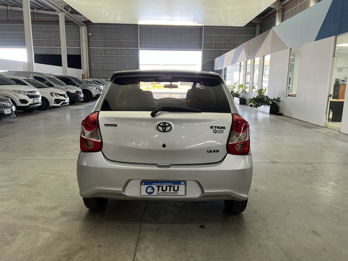 Toyota Etios 1.5 Sedan Xs 2018