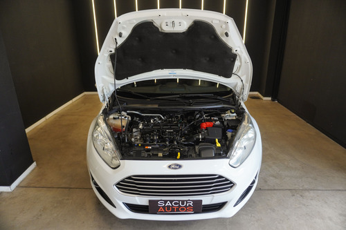 Ford Fiesta Kinetic 1.6 Se 120cv 2015
