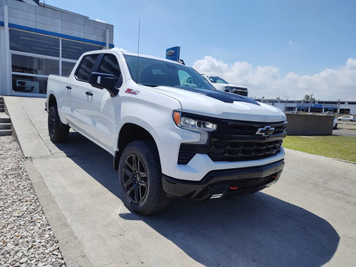 Chevrolet Silverado 5.3 V8 Z71 Trail Boss 2025