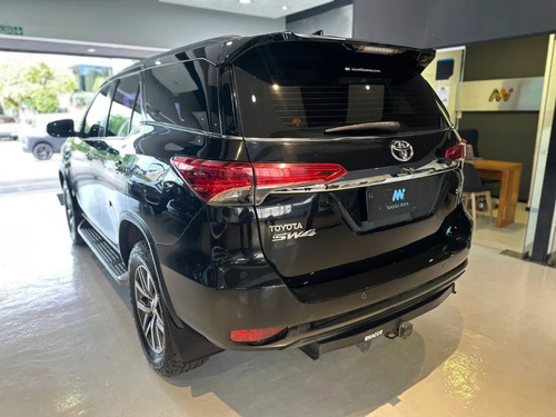 Toyota SW4 2.8 Srx 177cv 4x4 7as At 2017