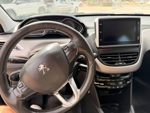 Peugeot 208 1.6 5p Feline 2020