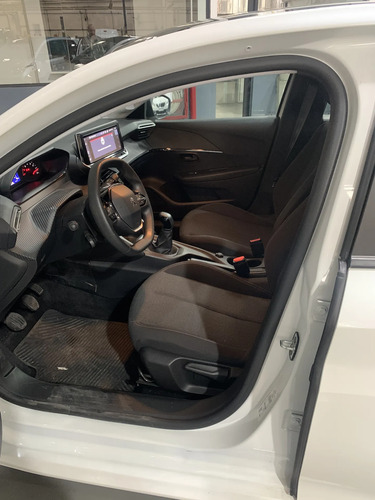 Peugeot 2008 1.6 Feline Tiptronic 2018