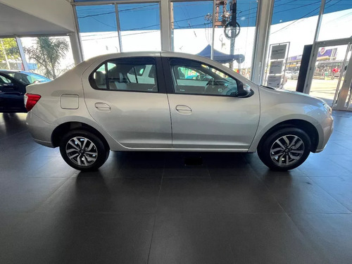 Renault Logan Intense 1.6 2026