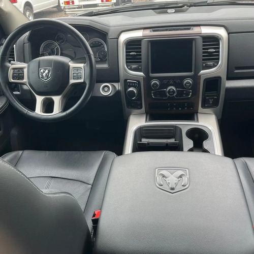 RAM 1500 5.7 Laramie Nigth Edition 2024