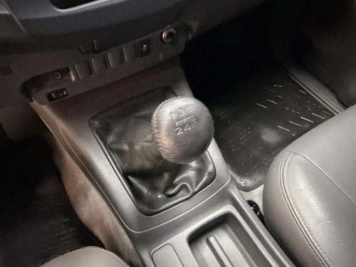 Toyota Hilux 3.0 TDI 4X2 DC SRV CUERO L12 2012