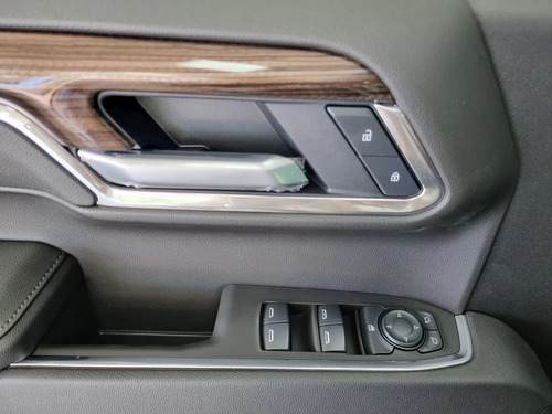 Chevrolet Silverado 5.3 V8 Z71 Trail Boss 2026