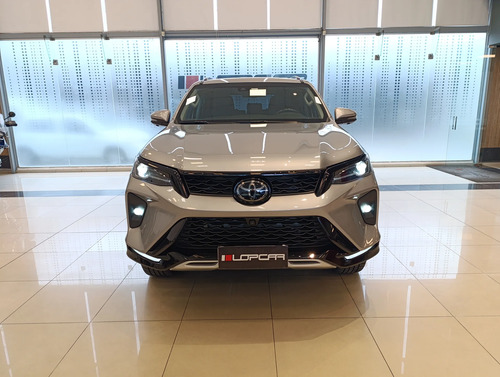 Toyota SW4 2.8 Srx 204Cv 4X4 7As At 2024