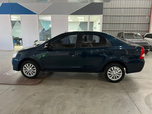 Toyota Etios 1.5 Xls 2015