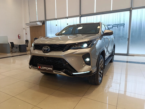 Toyota SW4 2.8 Srx 204Cv 4X4 7As At 2024