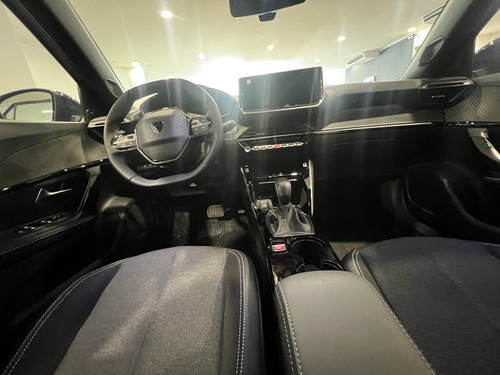 Peugeot 2008 1.0T Allure 2025
