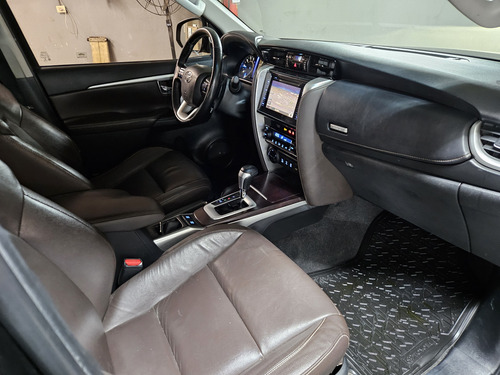 Toyota SW4 2.8 Srx 204Cv 4X4 7As At 2015