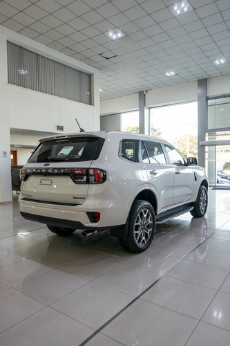 Ford Everest 2.3 Gtdi Titanium 4X4 At 2025